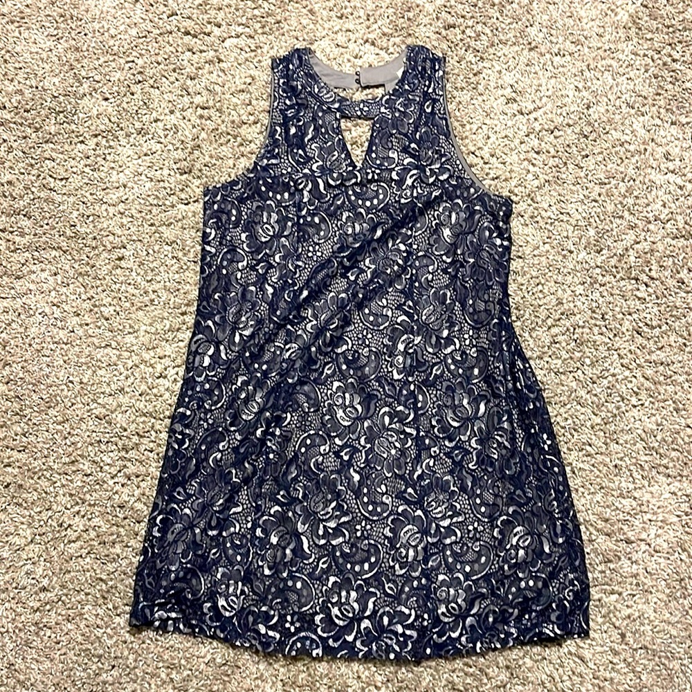 Maurices, Size L, relaxed fit, high neck